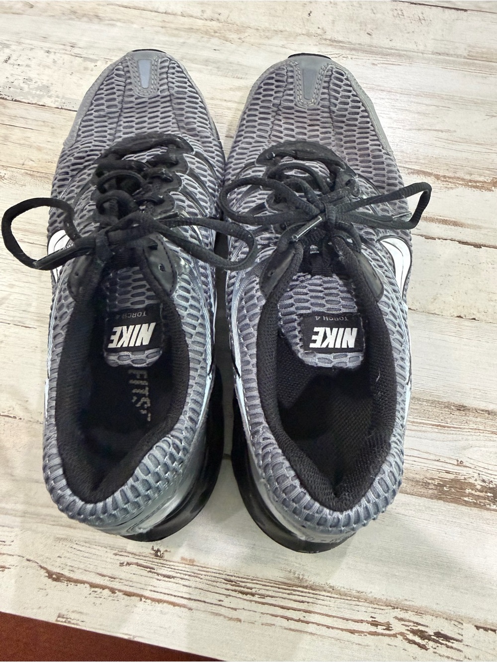 Nike Air Max Torch 4 Men’s Size 10 Cool Grey Black Running Shoes 343846-012 - Picture 8 of 8